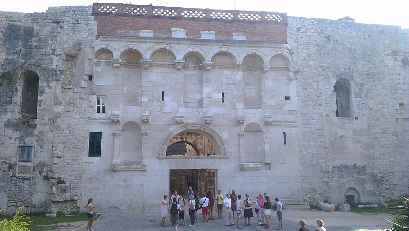 Zlatna vrata, Split
